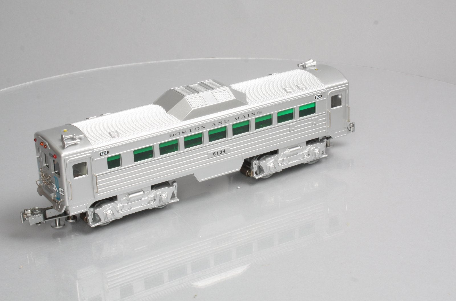 RMT 5422 O Boston & Maine Powered Rail Diesel Car #6134