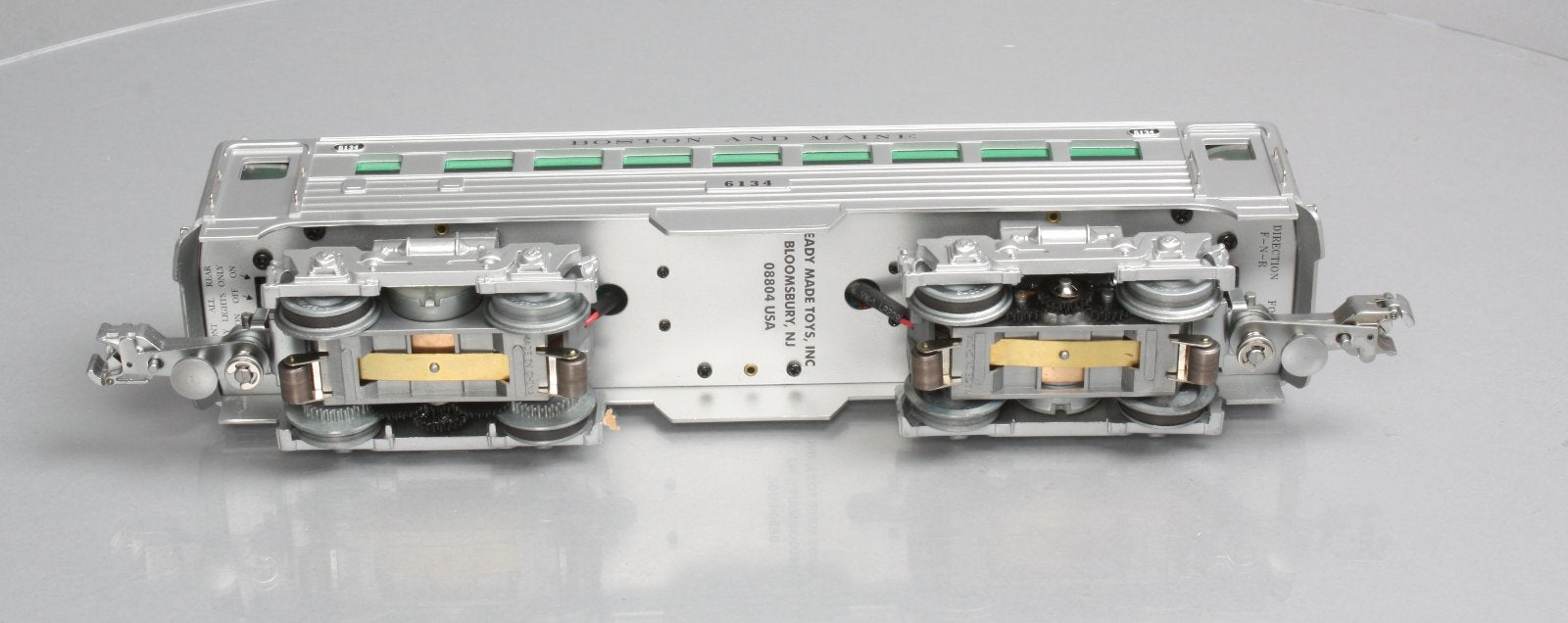 RMT 5422 O Boston & Maine Powered Rail Diesel Car #6134