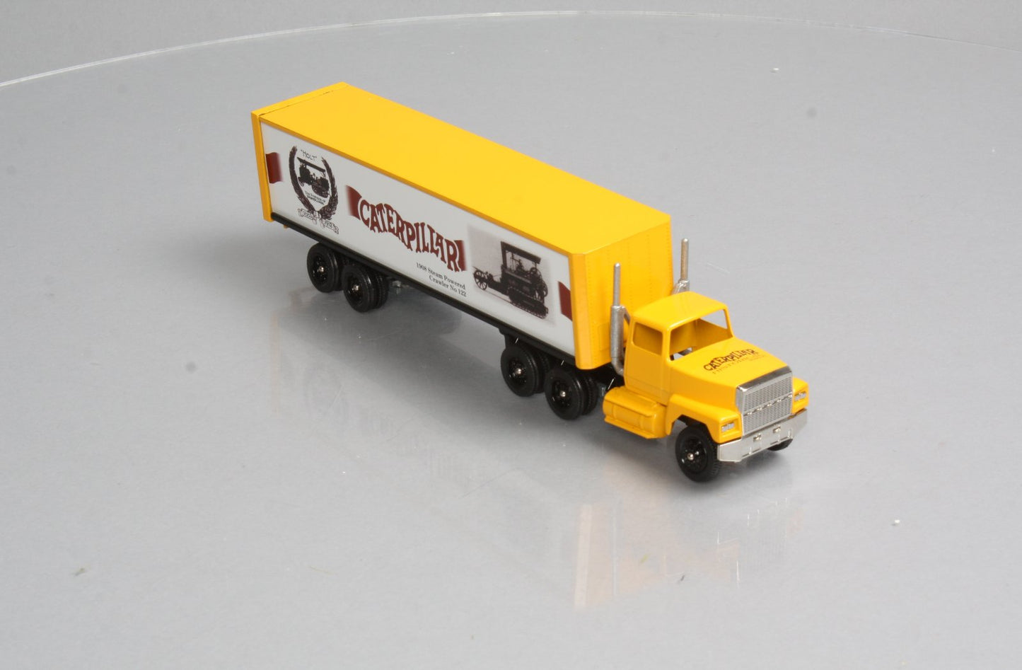 Winross 144-7 1:64 Scale Diecast Caterpillar Historical Series # 2 Semi Truck