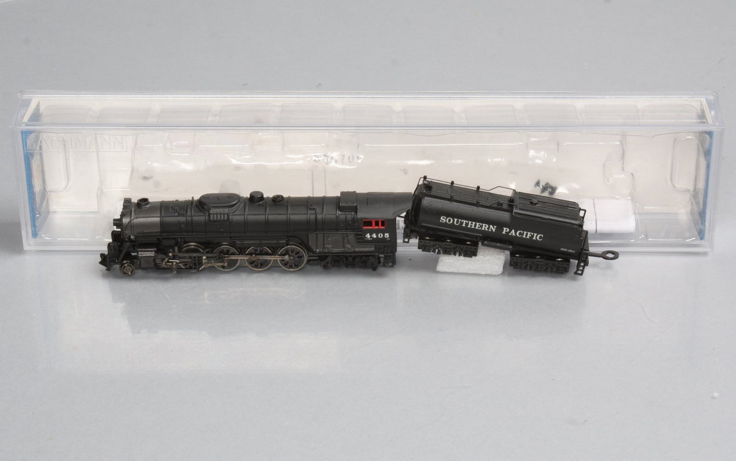 Bachmann 58157 N Southern Pacific 4-8-4 Northern Steam Locomotive w/Tender #4405