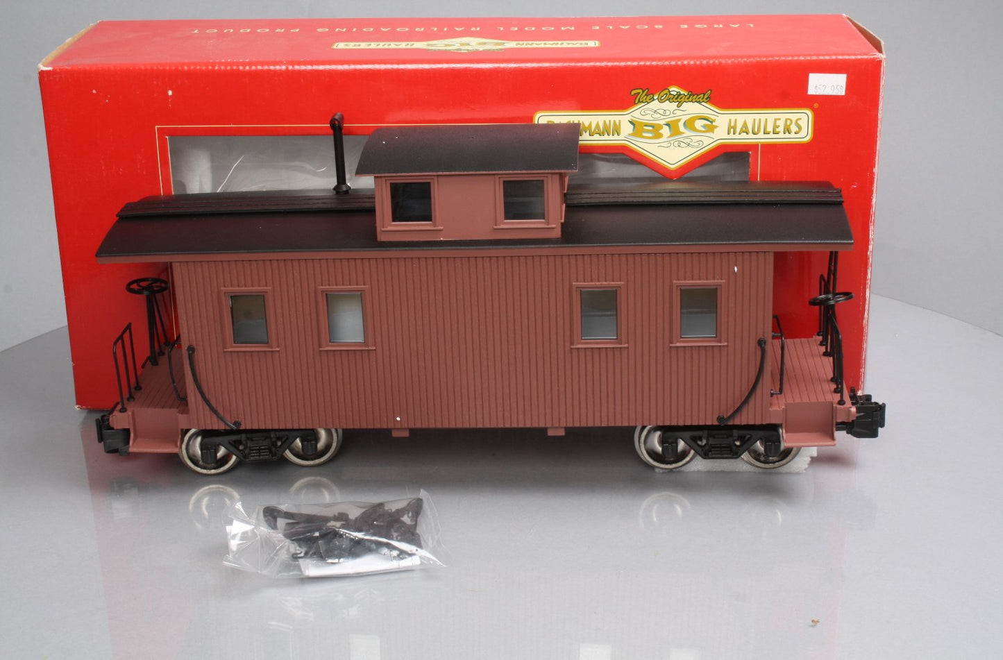 Bachmann 93870 G Undecorated Wooden Caboose - Metal Wheels