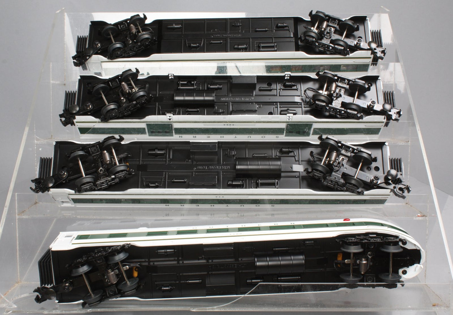 MTH 30-67679 Southern 60' Streamline Passenger Car Set