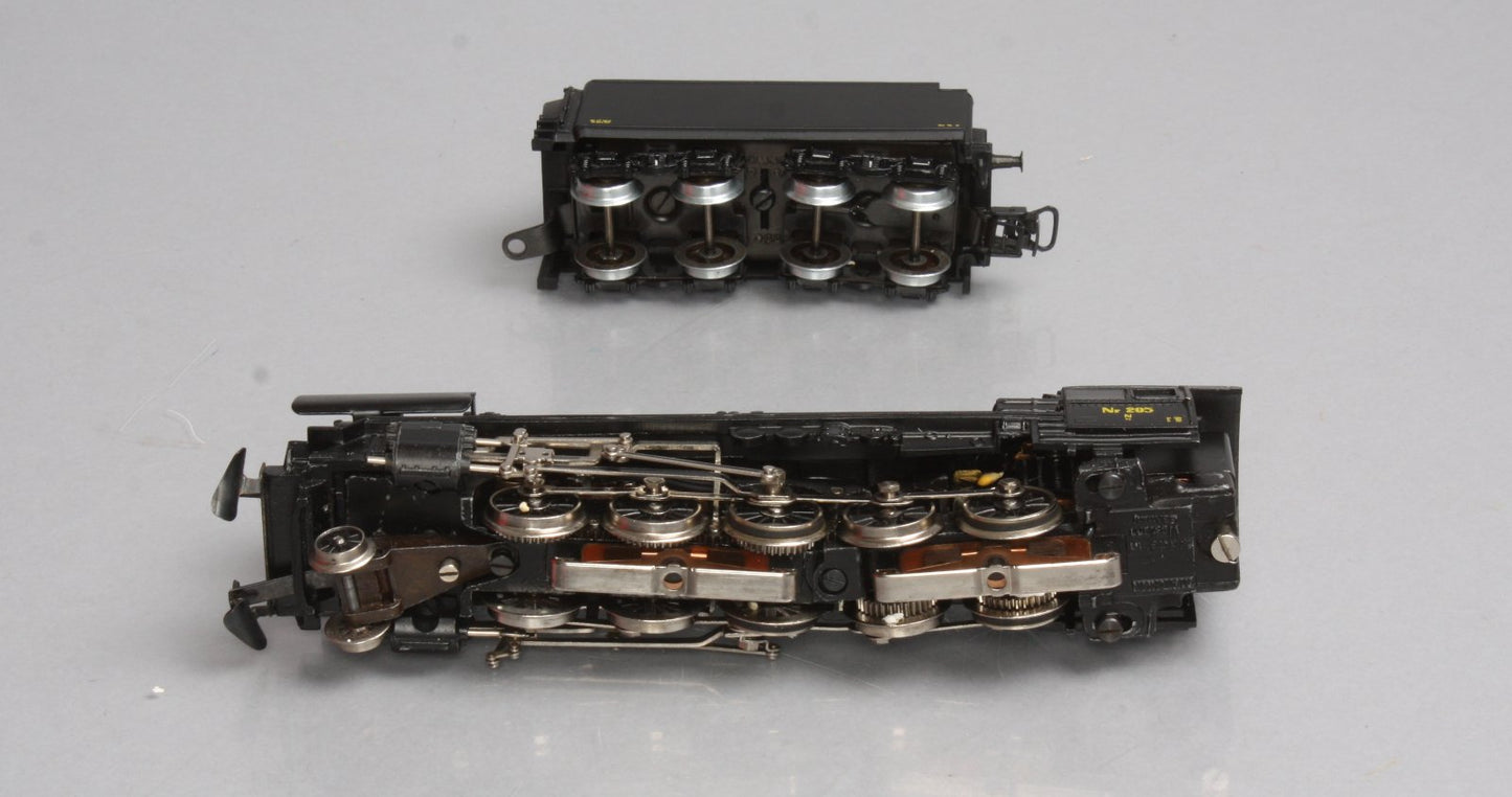Marklin 37831 HO Scale N Litra Steam Locomotive and Tender #205