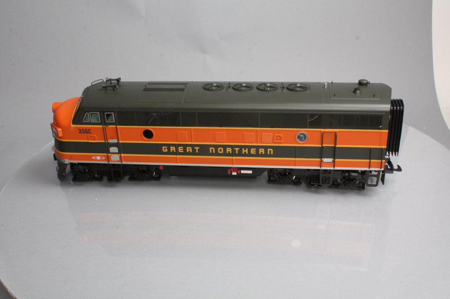 USA Trains 22362 G Great Northern F-3A Diesel Locomotive
