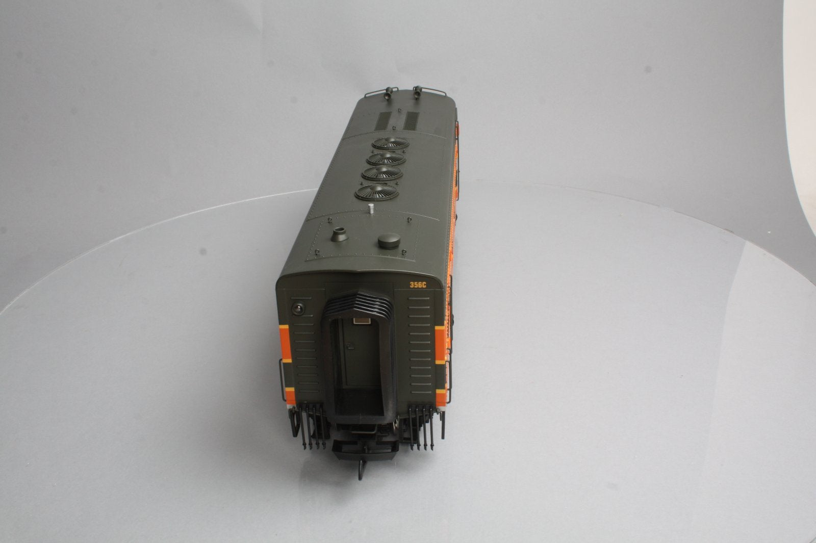 USA Trains 22362 G Great Northern F-3A Diesel Locomotive