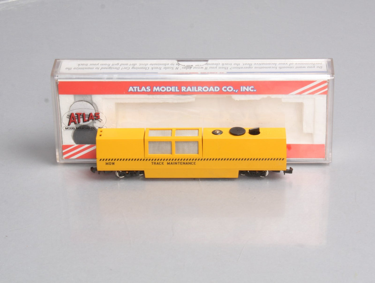 Atlas 32555 Maintenance of Way Track Cleaning Car