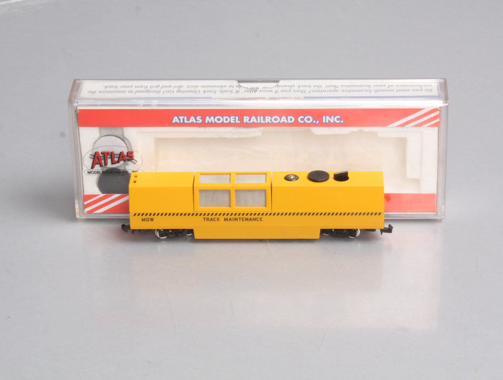 Atlas 32555 Maintenance of Way Track Cleaning Car