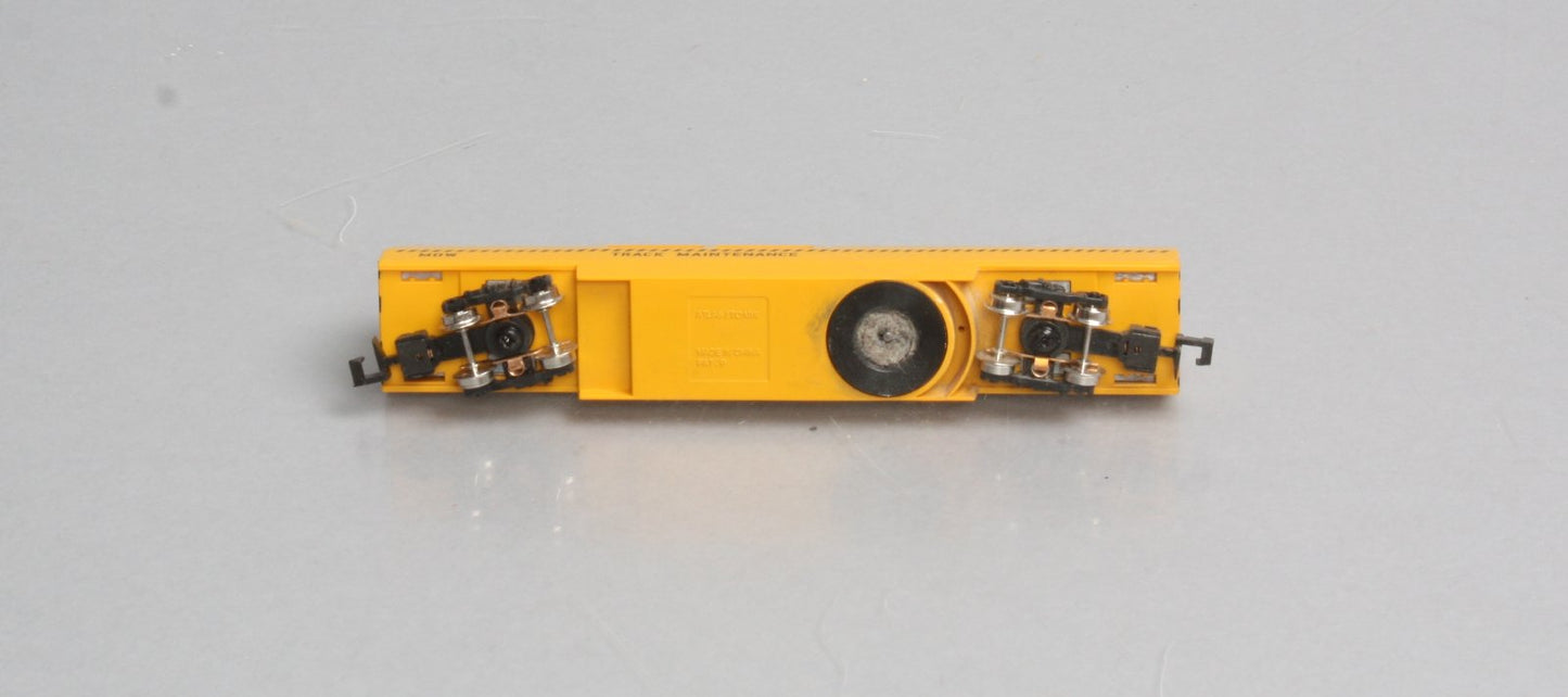 Atlas 32555 Maintenance of Way Track Cleaning Car