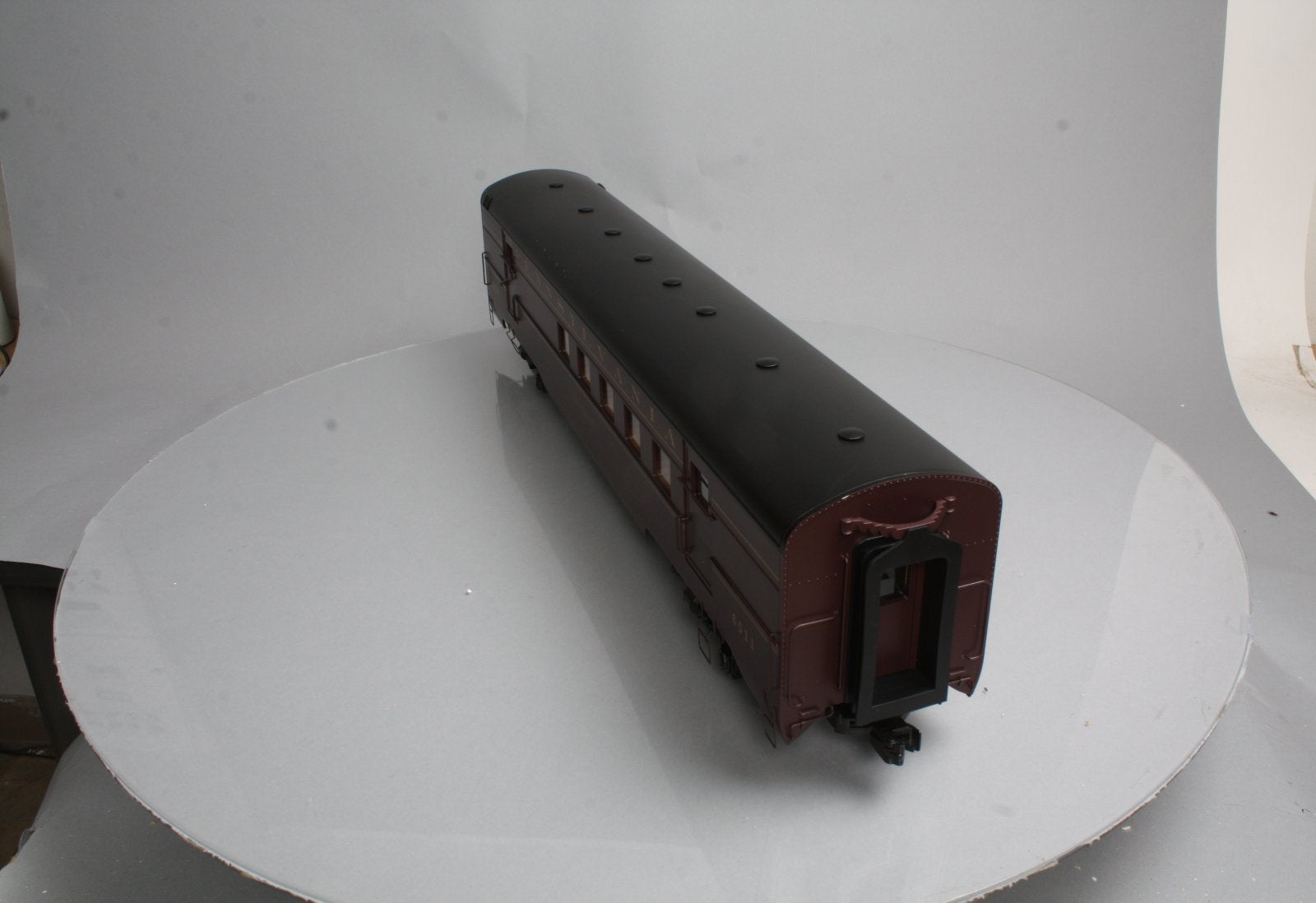 USA Trains 310201 G Pennsylvania Railway Post Office Streamlined Passenger Car