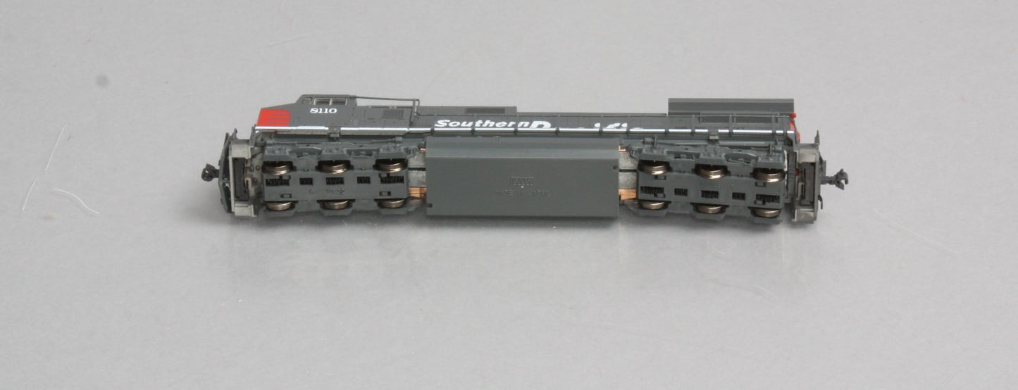 Kato 176-3611 N Southern Pacific C44-9W Diesel Locomotive #8110