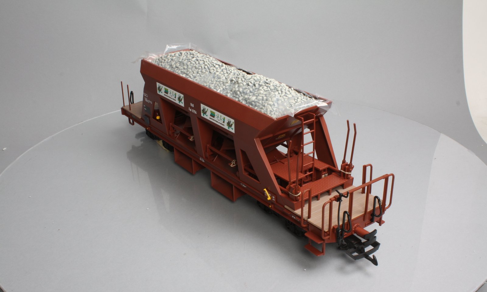 LGB 40693 RhB Hopper Car