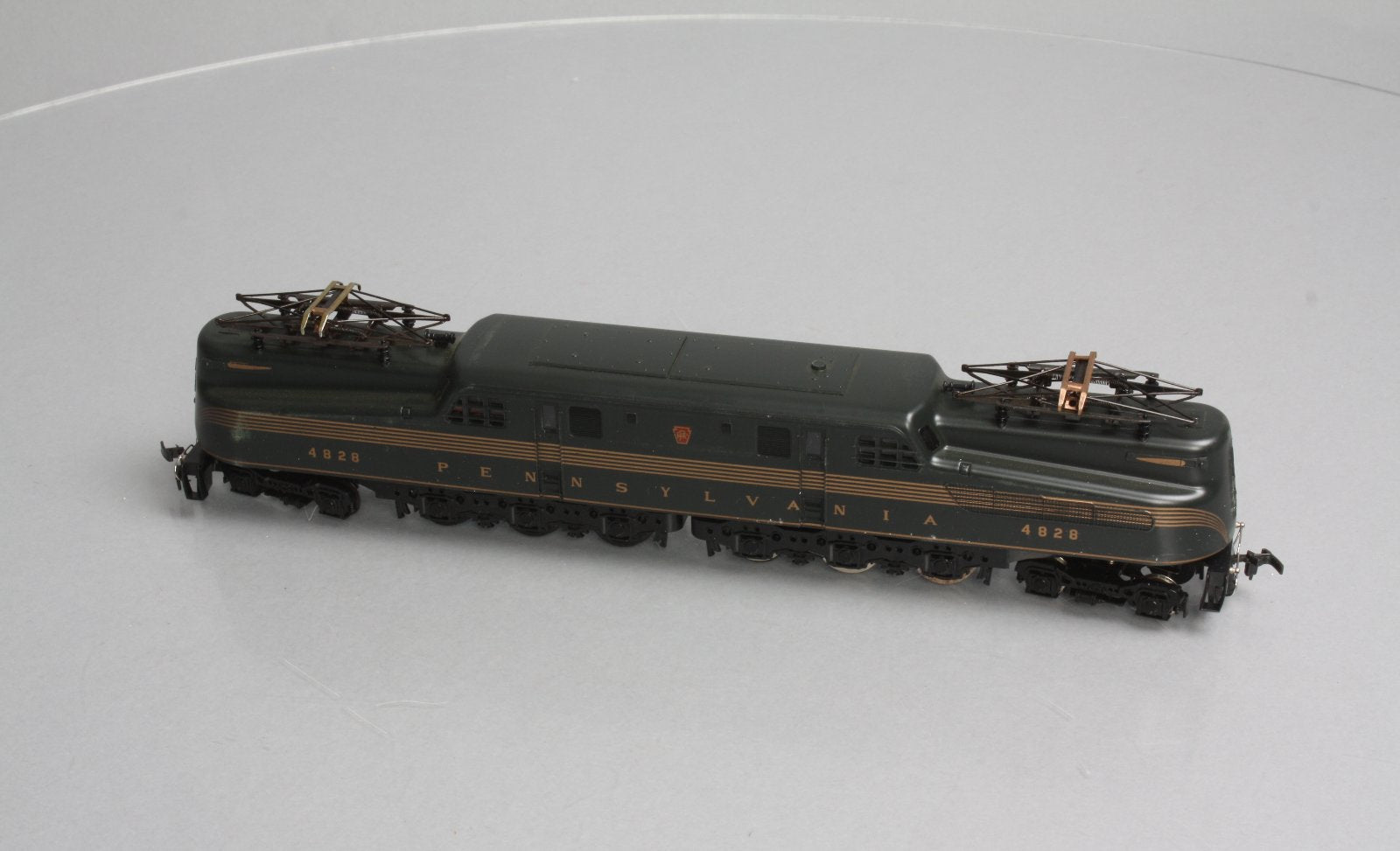 Pemco 3304-015 HO Scale Pennsylvania GG-1 Electric Locomotive
