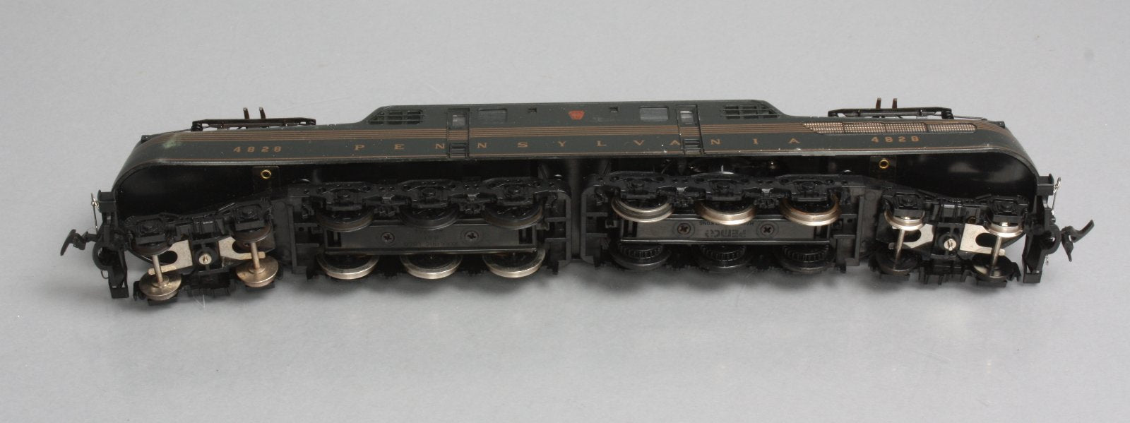 Pemco 3304-015 HO Scale Pennsylvania GG-1 Electric Locomotive