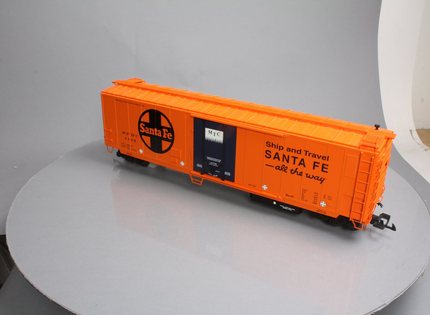 USA Trains 16701 G Santa Fe "Ship and Travel" 50' Mechanical Refrigerator Car #1
