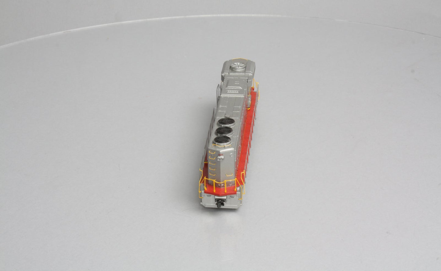 Athearn 88853 HO Scale Santa Fe GP60B Diesel Locomotive #328