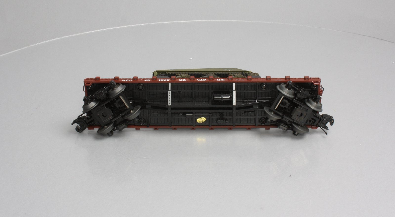 MTH 20-98741 50-TON 41' Wood Flat Car w/Sherman Tank