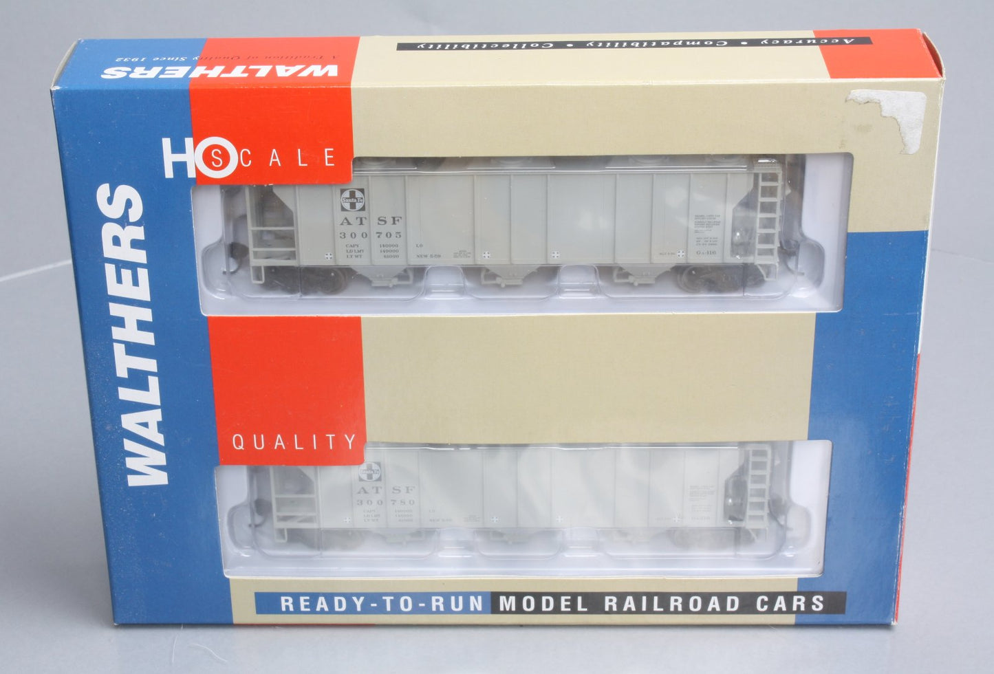 Walthers 932-261451 HO Scale Santa Fe PS-2 2893 Cu Ft Covered Hopper 2-Pack