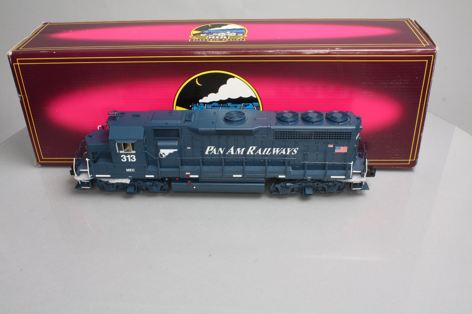 MTH 20-20080-1 Maine Central GP-40 Diesel Engine w/PS 2.0 (Hi-Rail Wheels) #307