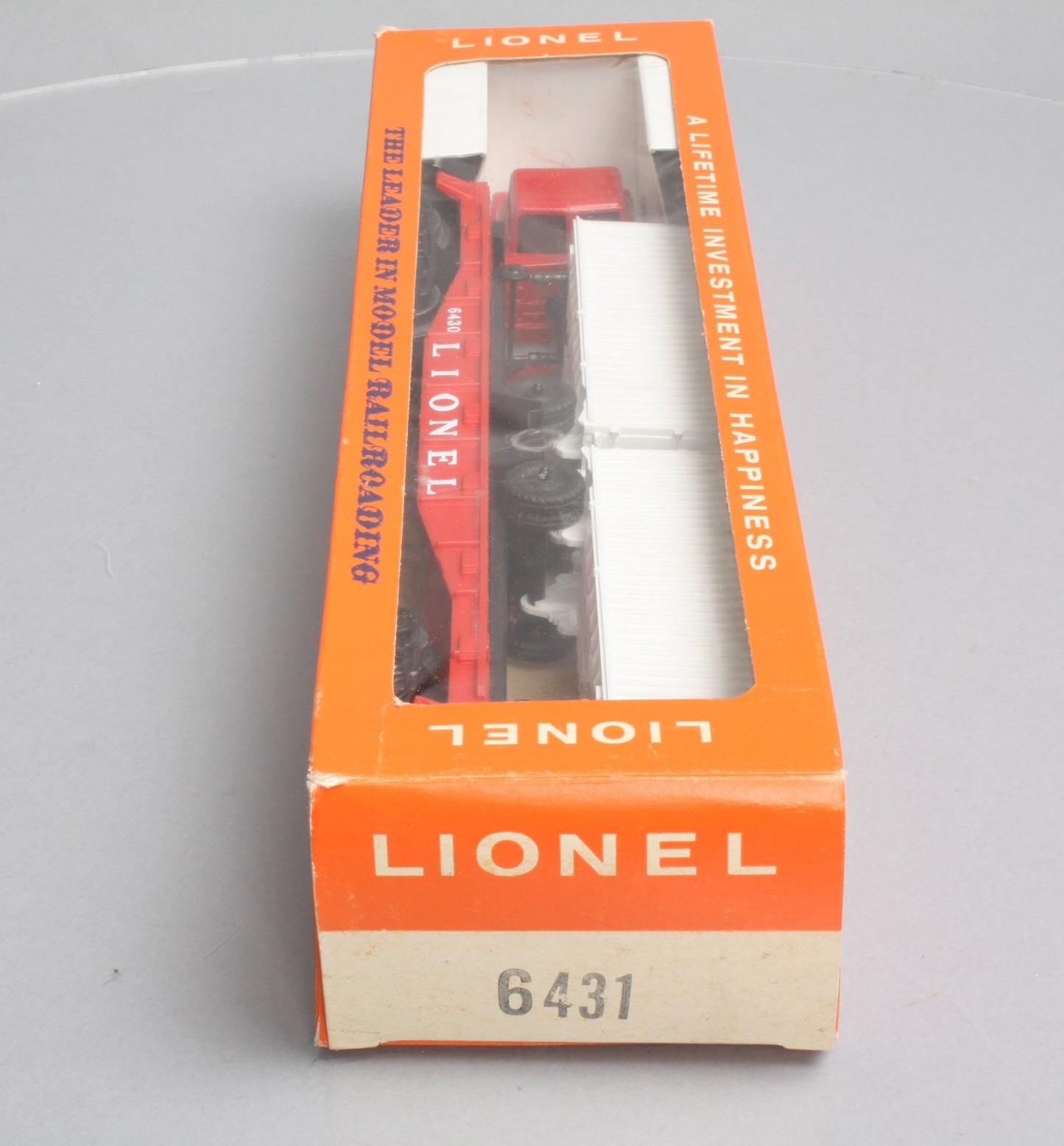 Lionel 6431 Vintage O Flatcar w/2 Trailers and Die Cast Midge Tractor - Rare