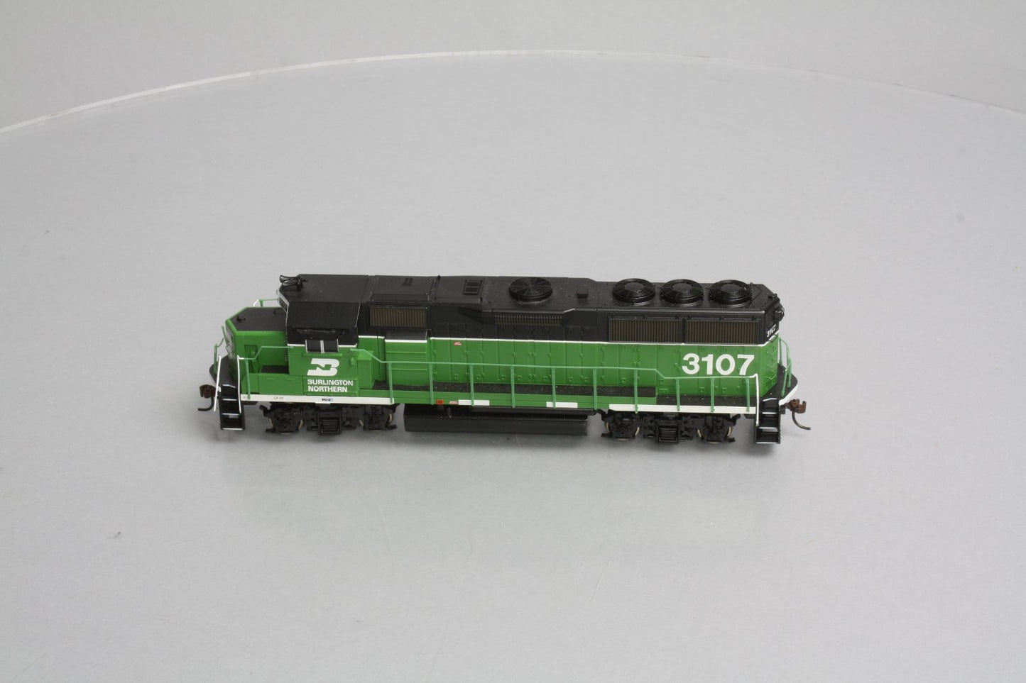 Athearn 77835 HO Scale Burlington Nothern GP50 Diesel Locomotive #3107