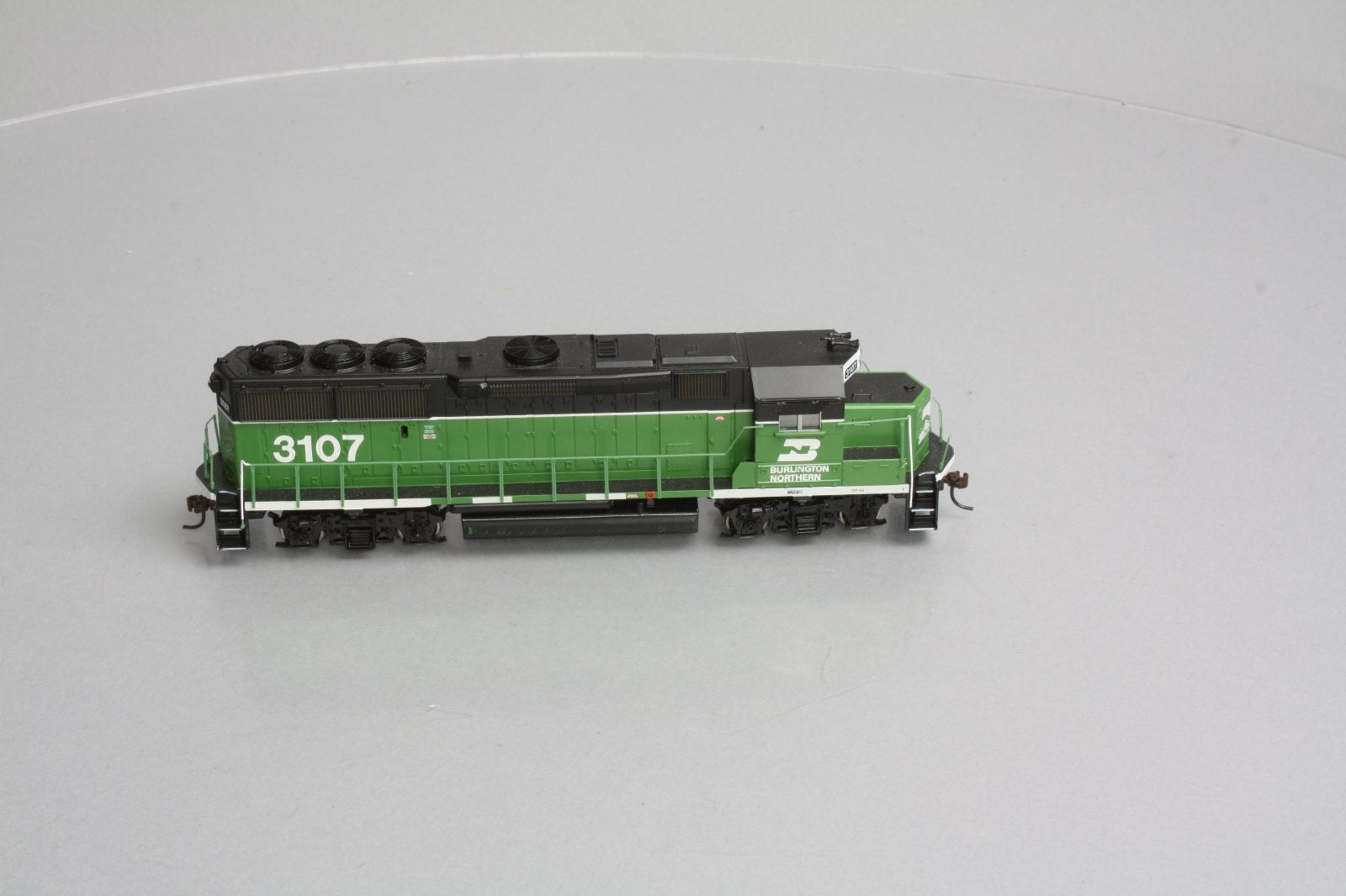 Athearn 77835 HO Scale Burlington Nothern GP50 Diesel Locomotive #3107