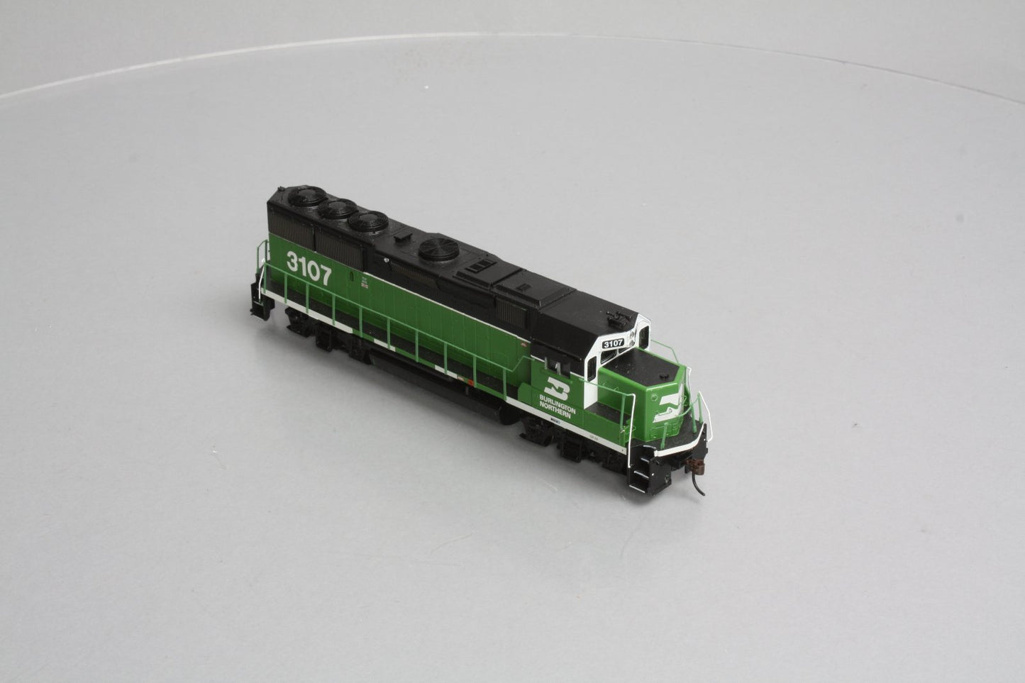 Athearn 77835 HO Scale Burlington Nothern GP50 Diesel Locomotive #3107