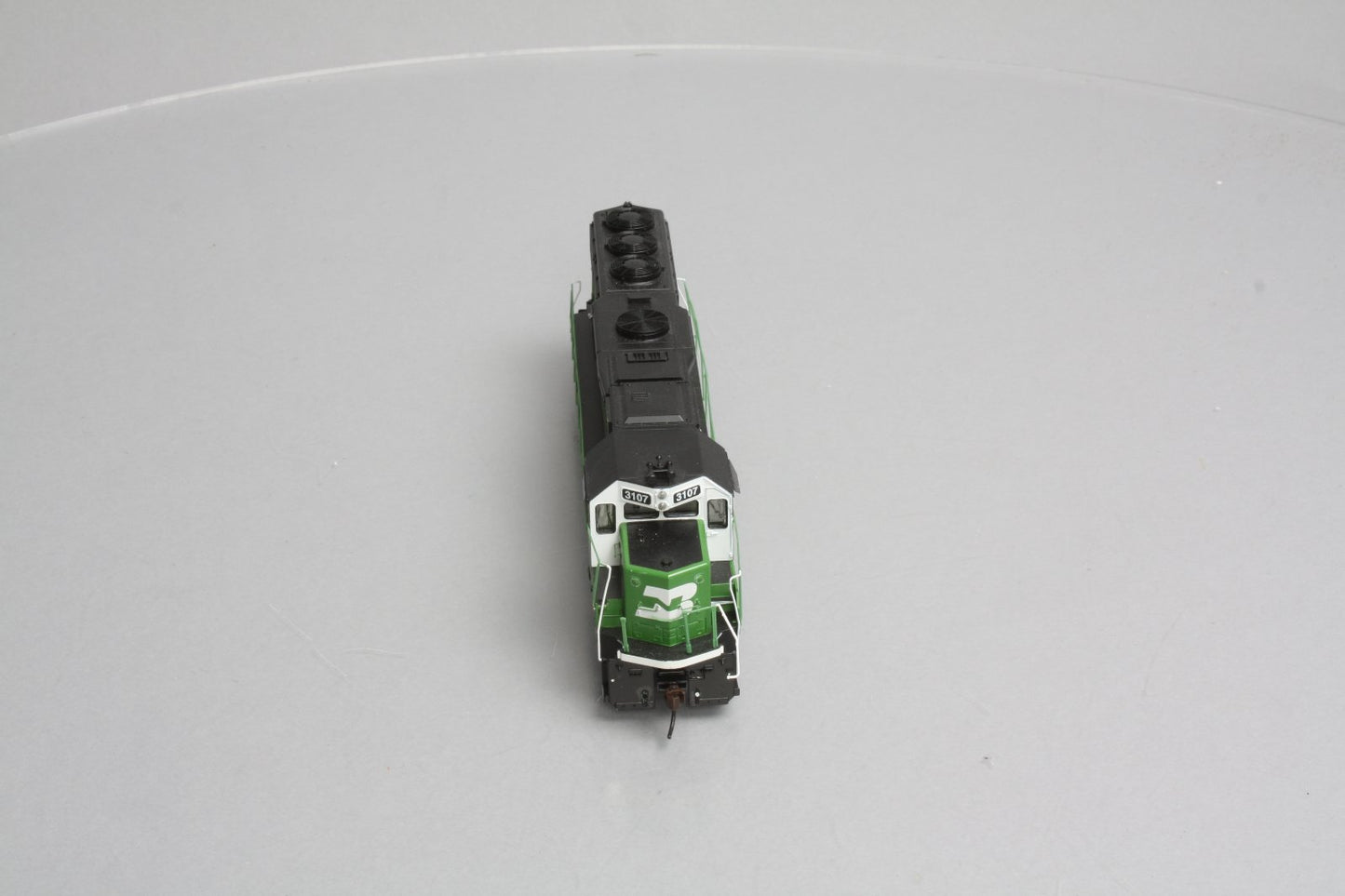 Athearn 77835 HO Scale Burlington Nothern GP50 Diesel Locomotive #3107