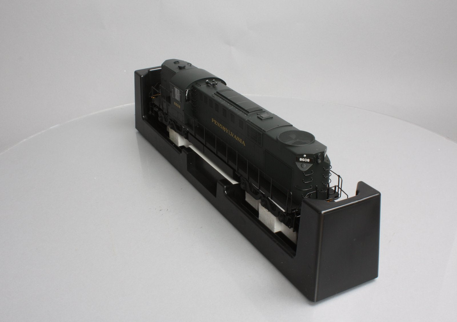 Atlas 20020004 O Pennsylvania RSD-7/15 Diesel Locomotive #8608