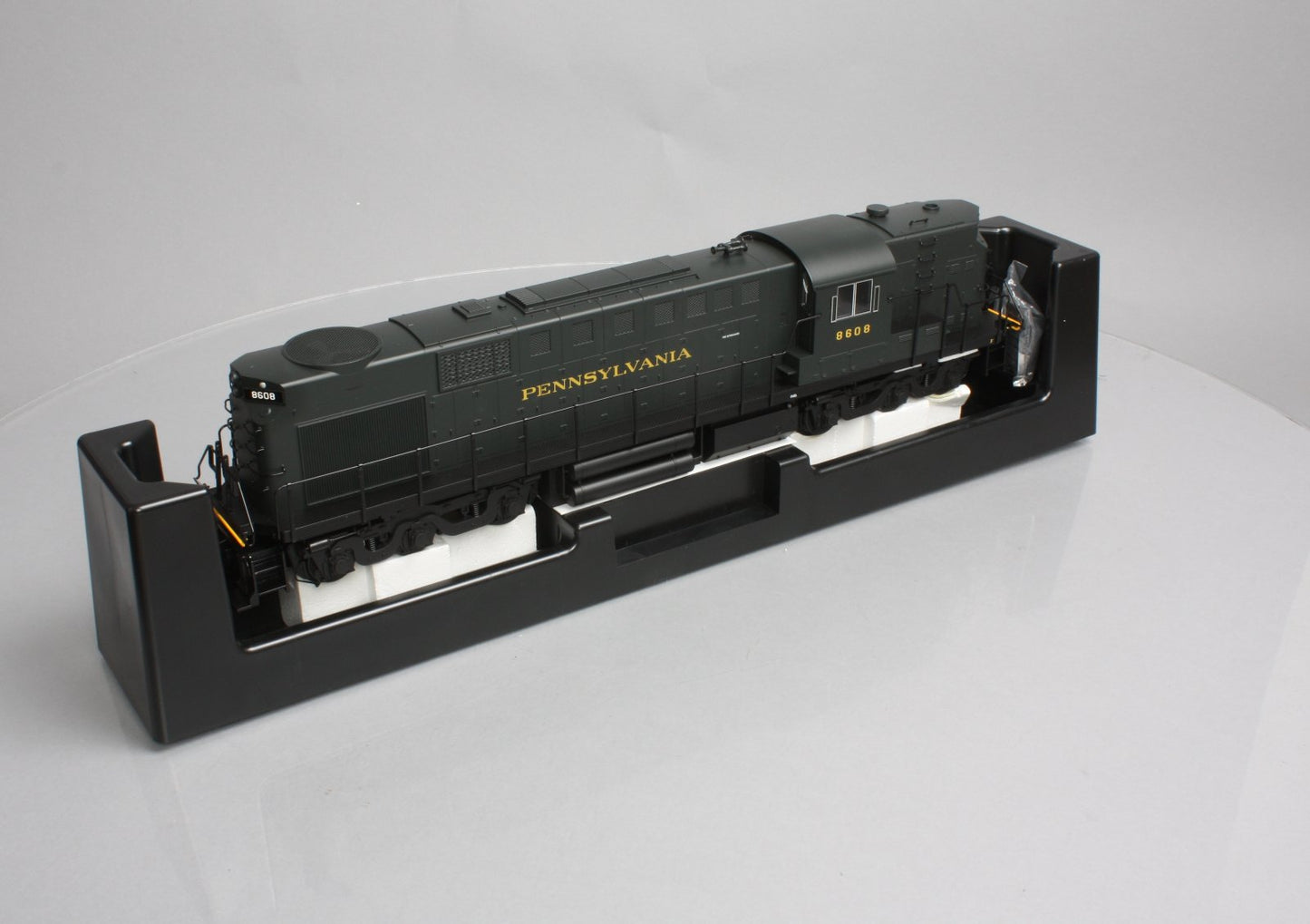 Atlas 20020004 O Pennsylvania RSD-7/15 Diesel Locomotive #8608