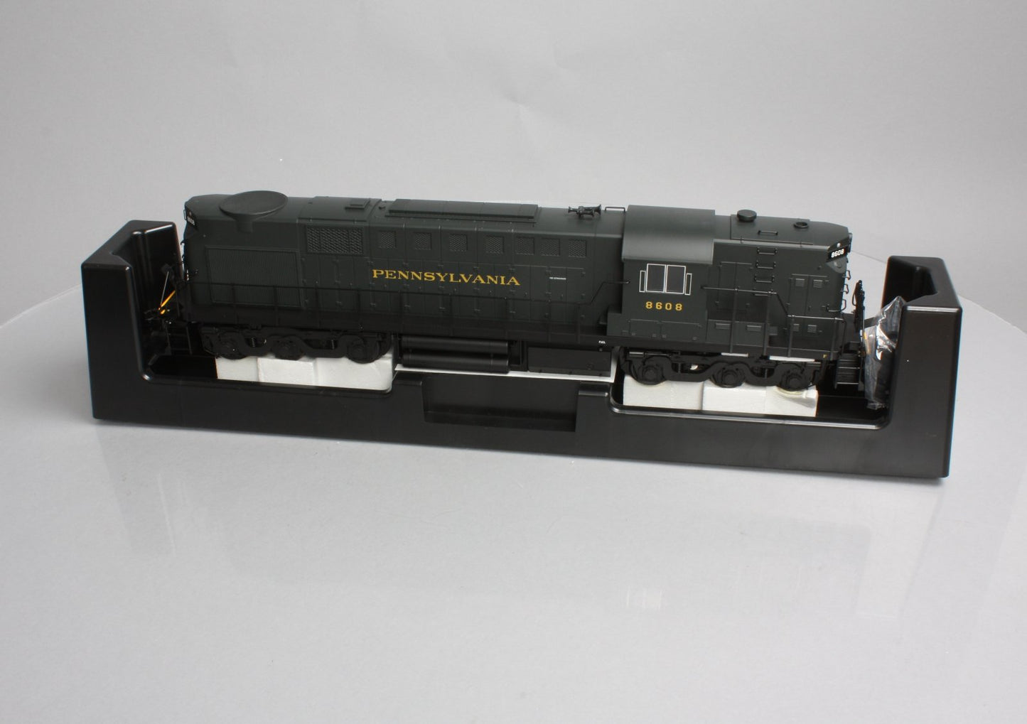 Atlas 20020004 O Pennsylvania RSD-7/15 Diesel Locomotive #8608