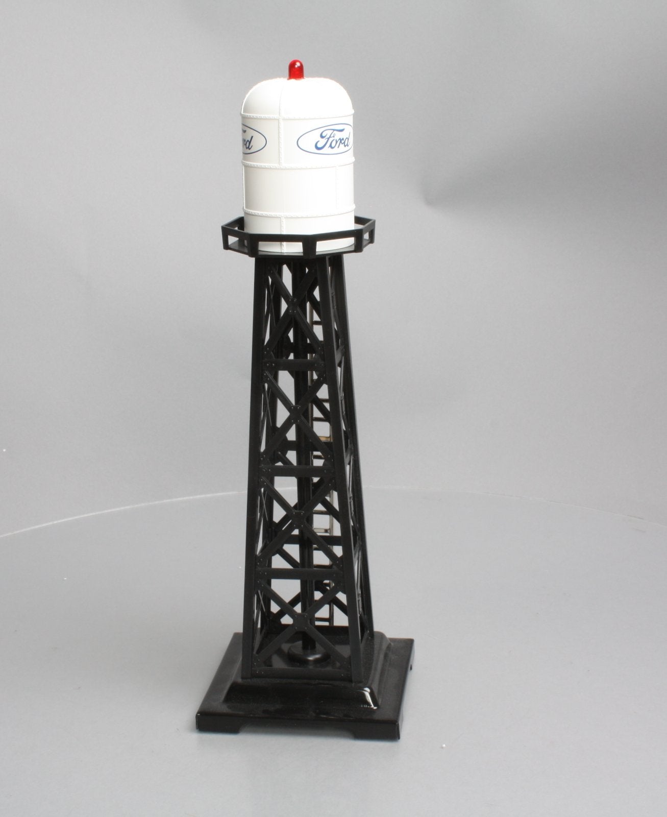 Lionel 6-22673 O Ford Water Tower with Light