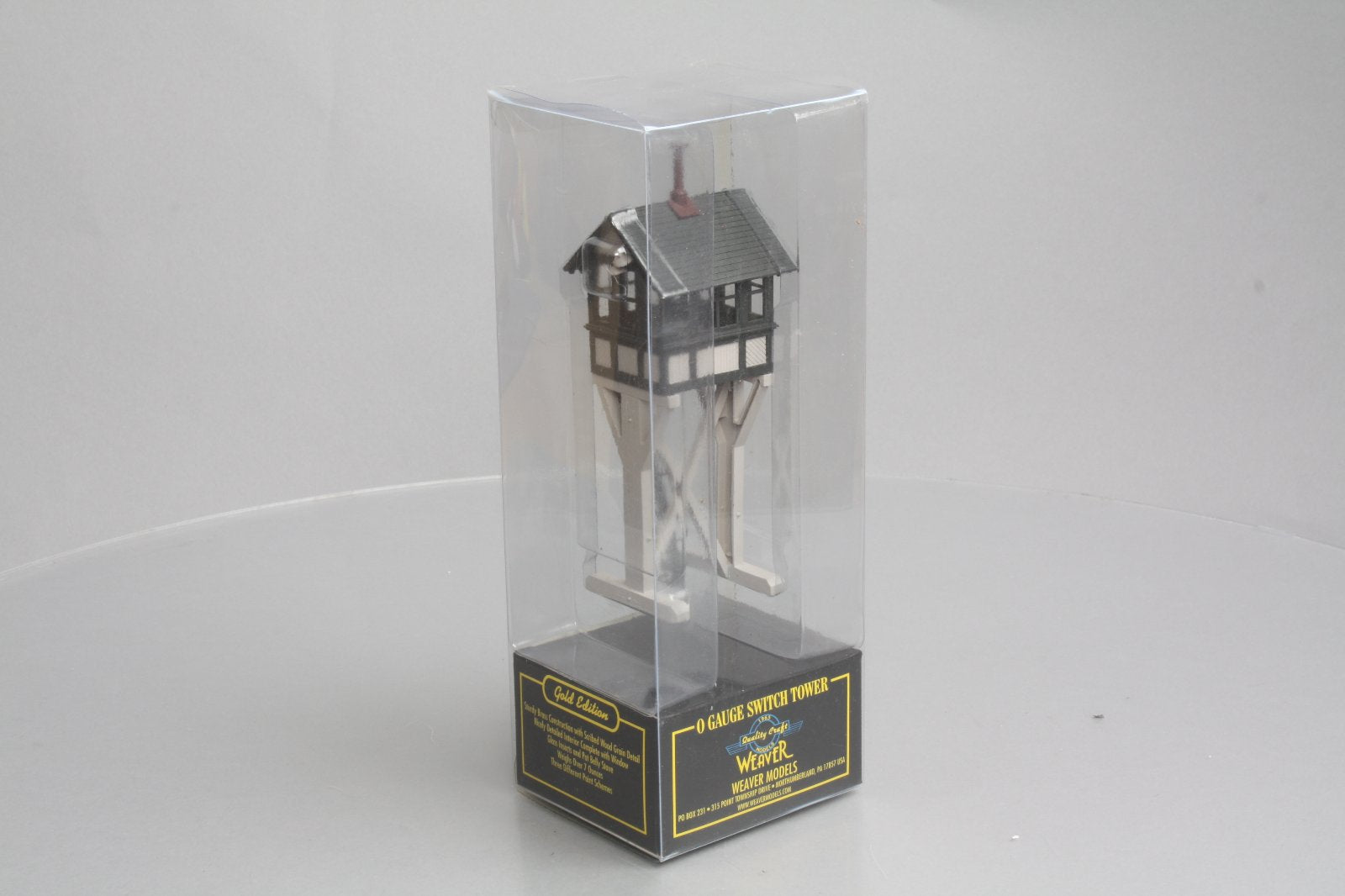 Weaver G1951 O Light Gray W/Dark Gray Trim Switch Tower