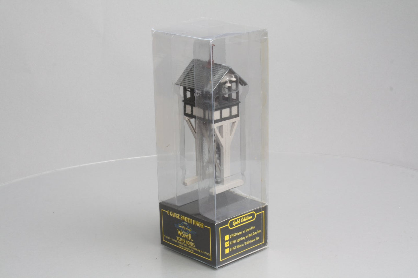 Weaver G1951 O Light Gray W/Dark Gray Trim Switch Tower