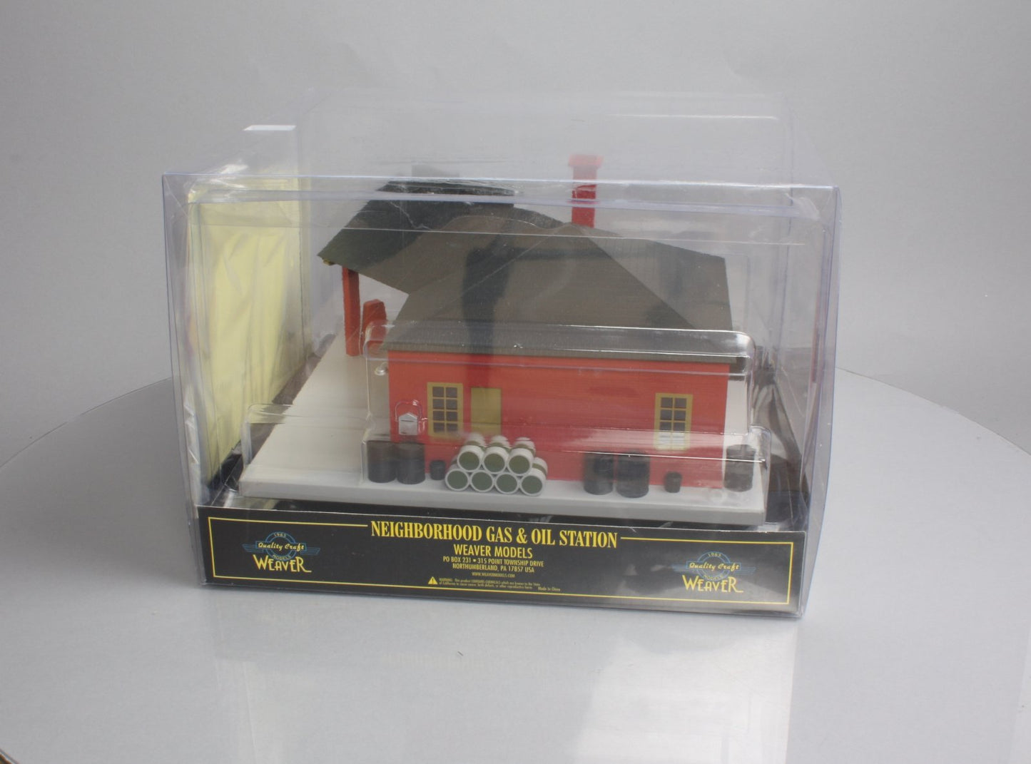 Weaver G1965 O Scale Neighboring Gas & Oil Station