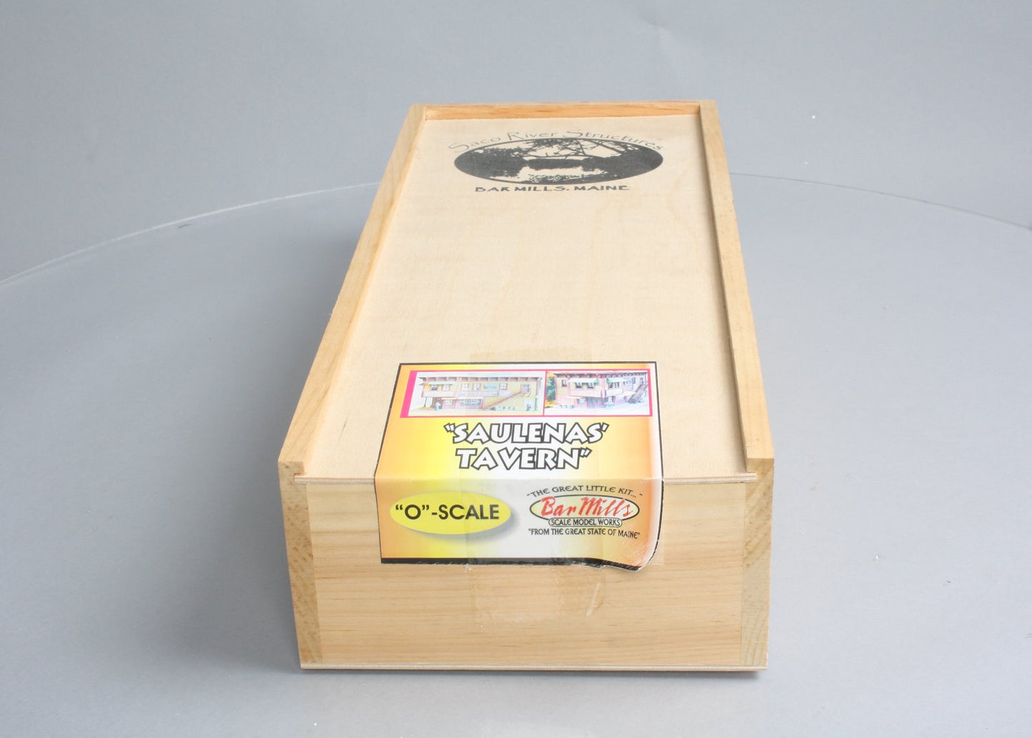 Bar Mills 934 O Saulenas' Tavern Corner Building Kit