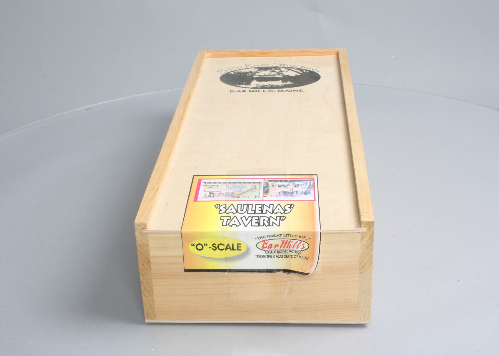 Bar Mills 934 O Saulenas' Tavern Corner Building Kit
