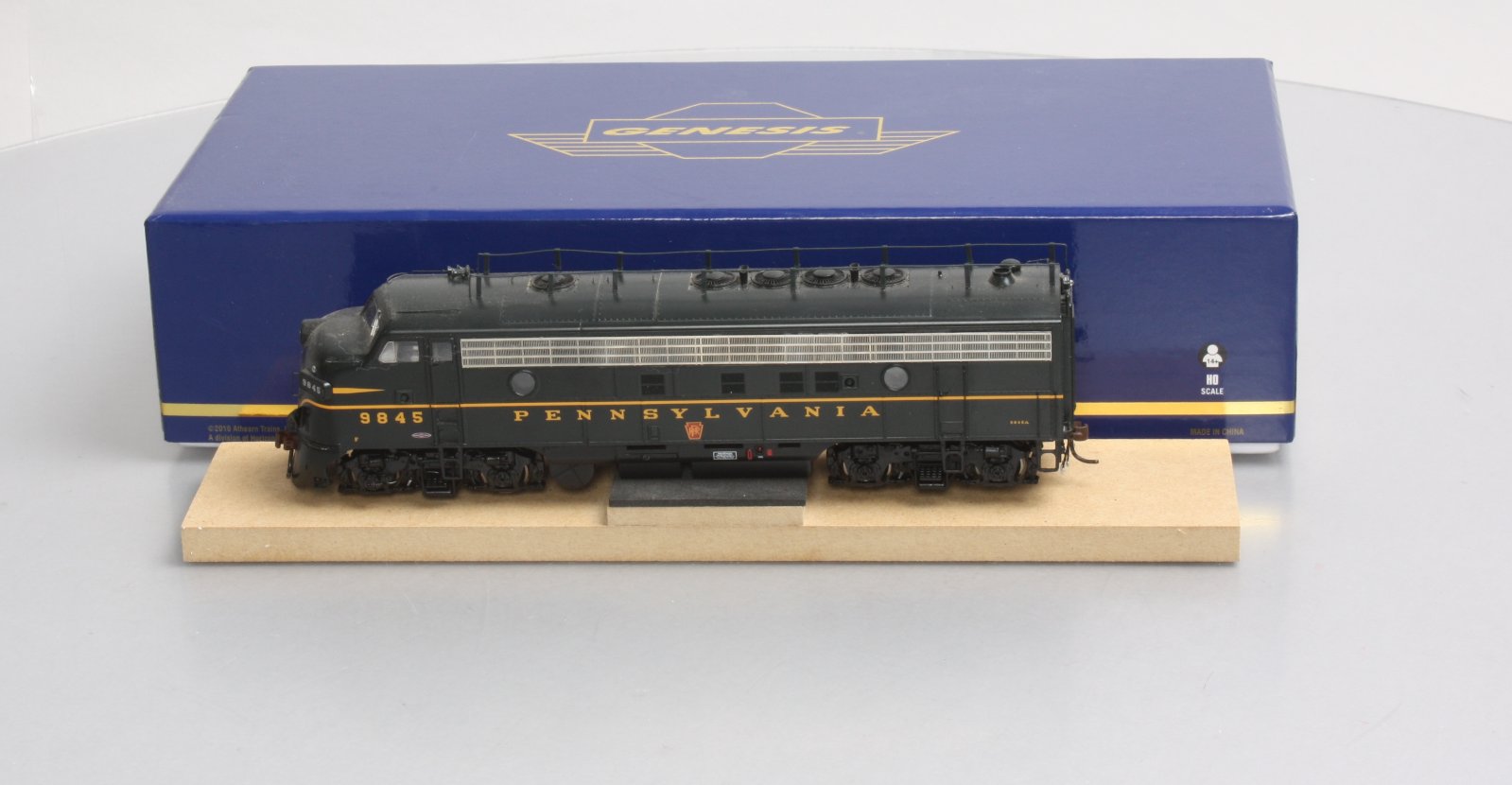 Athearn G22342 HO PRR/Green FP7A Diesel Locomotive with DCC & Sound #9845A