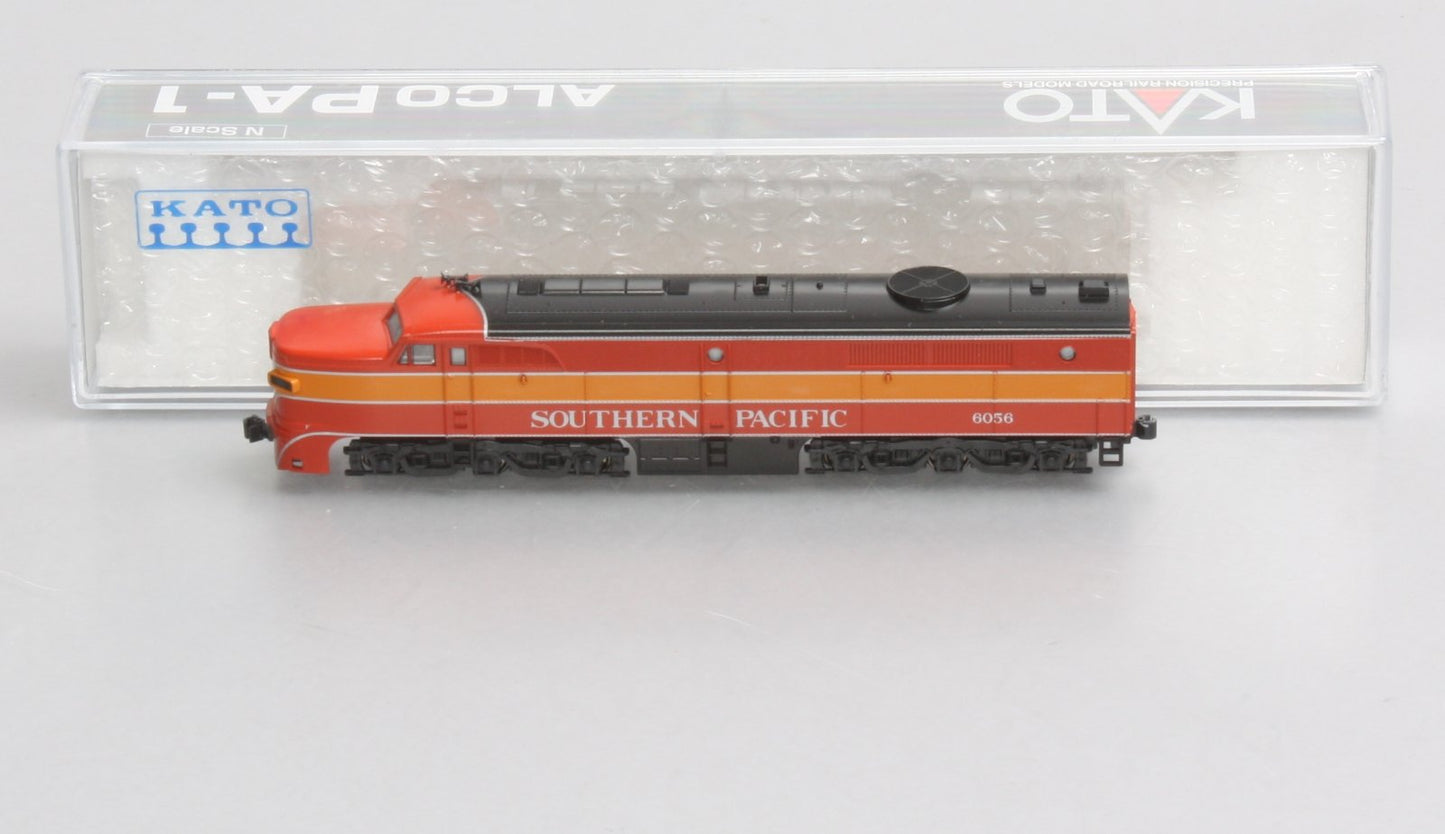 Kato 176-4105 N Scale Southern Pacific Powered PA-1 Diesel Locomotive #6056