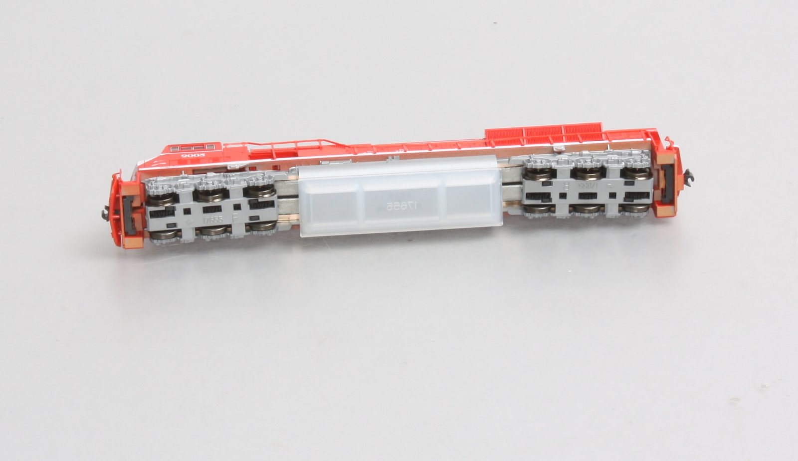 Kato 176-5619 N Indiana Rail Road SD90/43MAC #9005