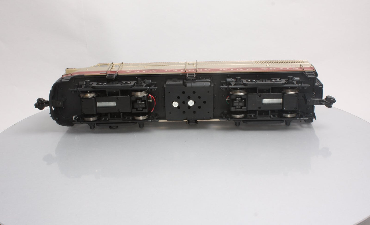 Aristo-Craft 22032 G Napa Valley Wine Train Alco FA-1 Diesel Locomotive #74
