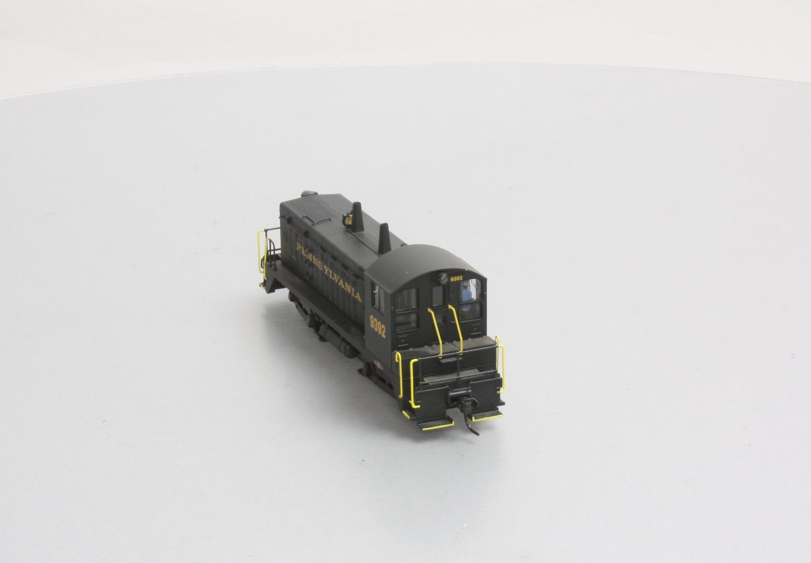 Broadway Limited 2036 HO Pennsylvania Diesel EMD Switcher SW7 Ph2 #9392