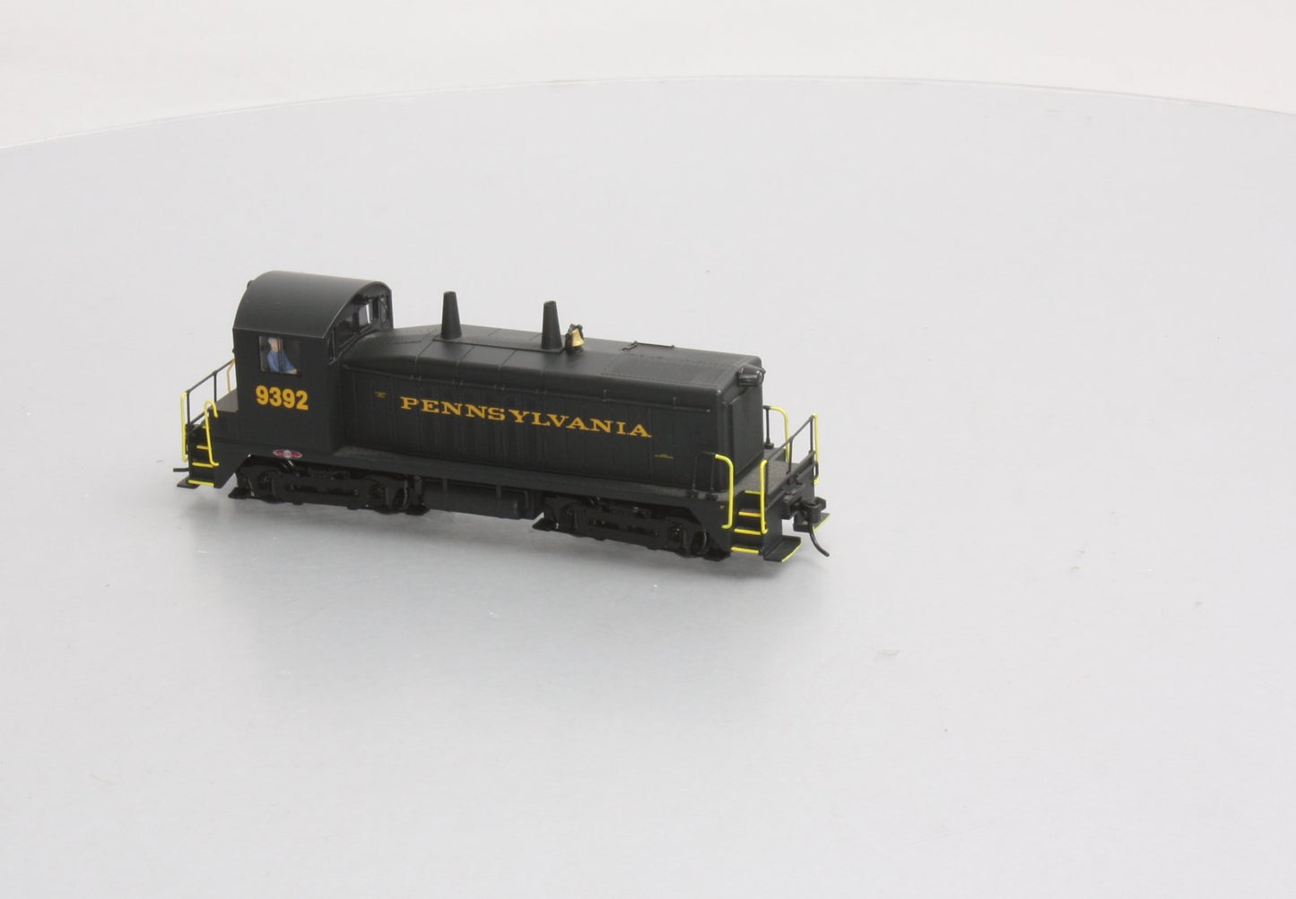 Broadway Limited 2036 HO Pennsylvania Diesel EMD Switcher SW7 Ph2 #9392