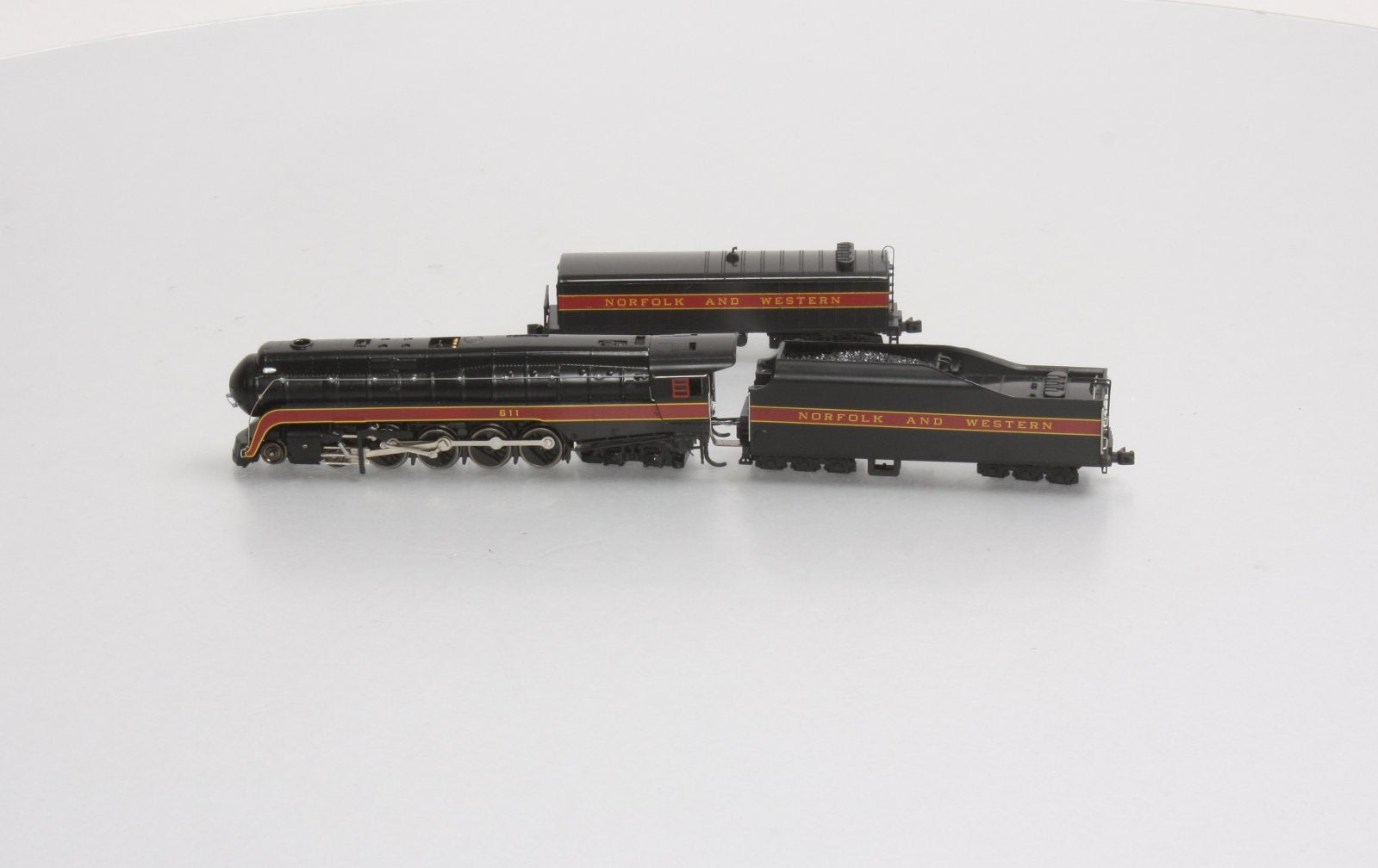 Bachmann 82154 N N&W Class J 4-8-4 Steam Locomotive & Aux. Tender #611--Railfan