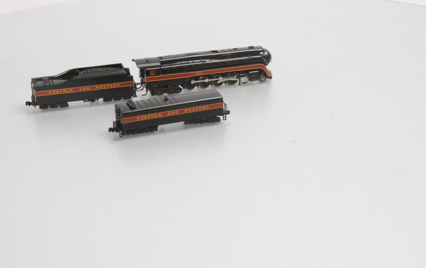 Bachmann 82154 N N&W Class J 4-8-4 Steam Locomotive & Aux. Tender #611--Railfan