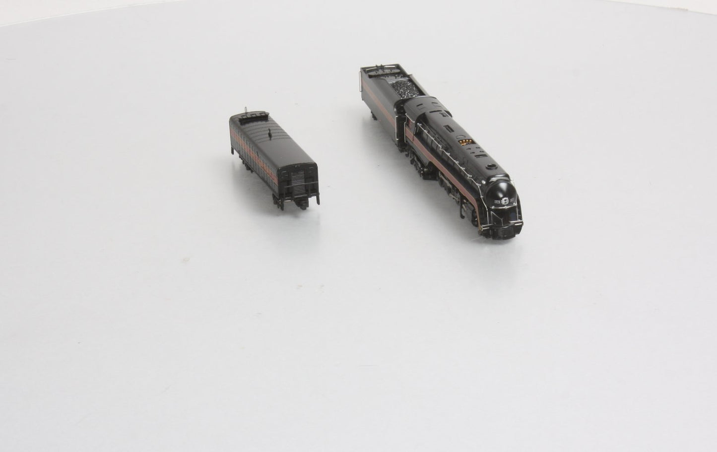 Bachmann 82154 N N&W Class J 4-8-4 Steam Locomotive & Aux. Tender #611--Railfan