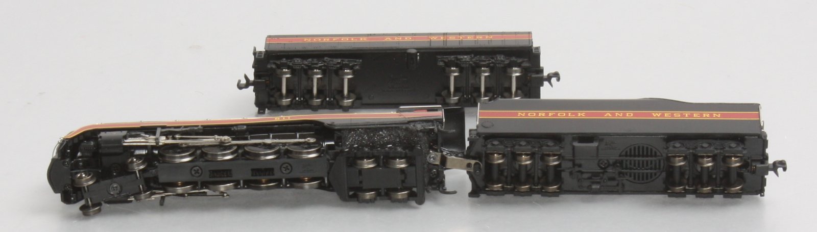 Bachmann 82154 N N&W Class J 4-8-4 Steam Locomotive & Aux. Tender #611--Railfan