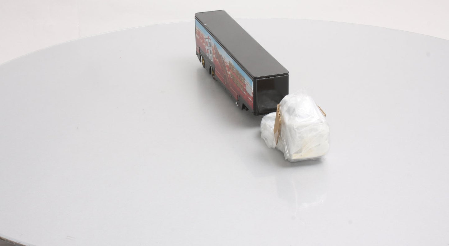 Eastwood 312500 1:64 Featherlite Trailer with Kenworth Tractor