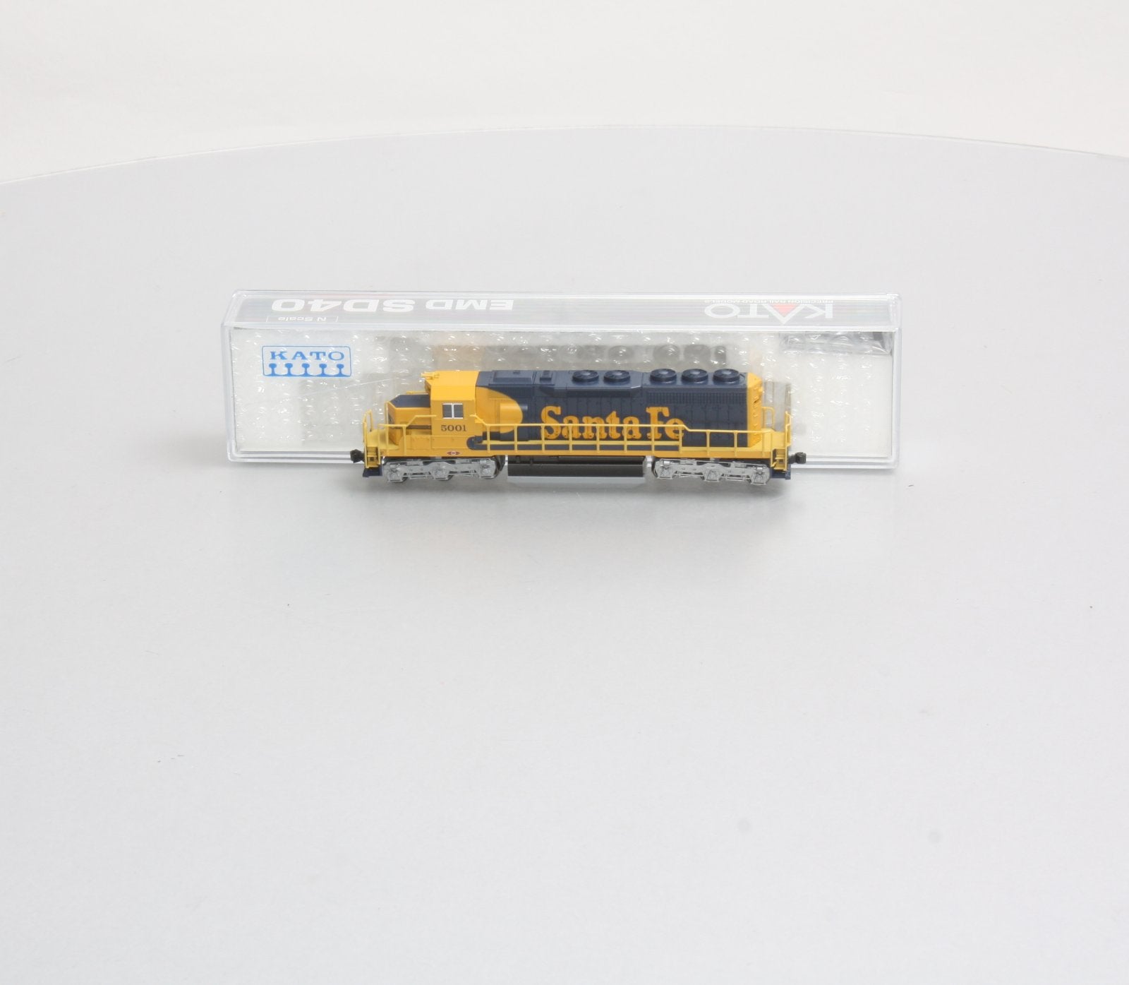 Kato 176-2006 N Santa Fe SD40 Diesel Locomotive #5001