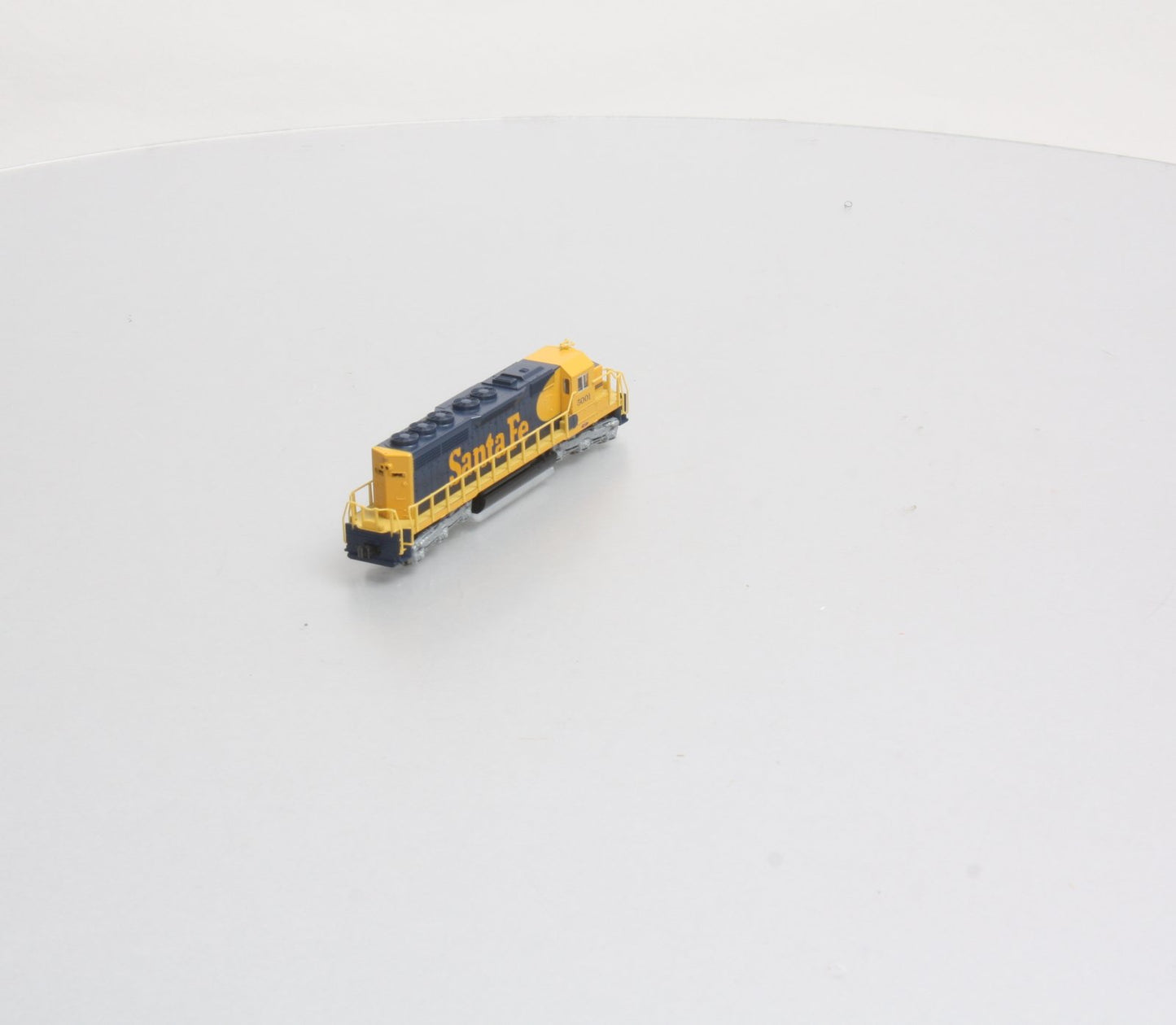Kato 176-2006 N Santa Fe SD40 Diesel Locomotive #5001