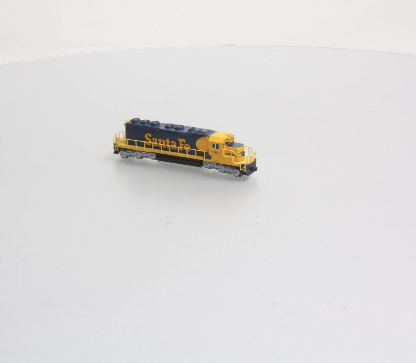 Kato 176-2006 N Santa Fe SD40 Diesel Locomotive #5001